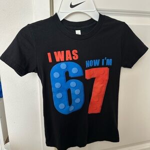 Kids birthday 6/7 six seven Black Graphic T-Shirt tee small